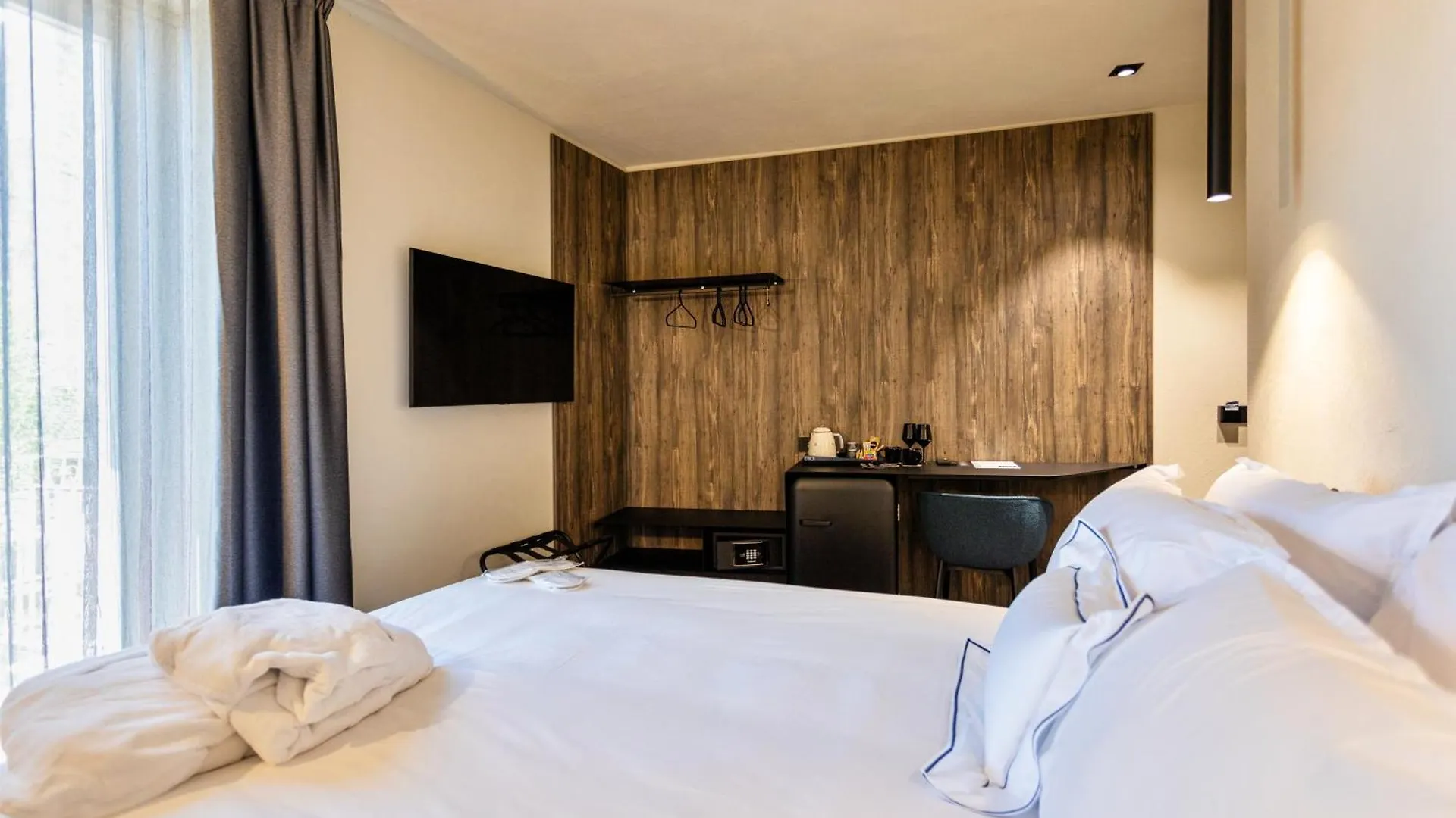Etrus Boutique Room Amalfi 0*,  Italia